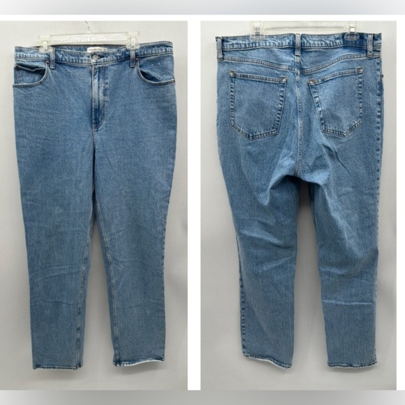 ABERCROMBIE & FITCH The 90's high rise straight plus size medium wash jean 16L - Picture 2 of 15